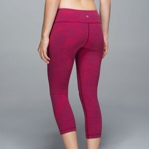 Lululemon Wonder Under II Crop - Pink